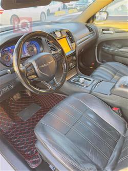 کرایسلەر 300